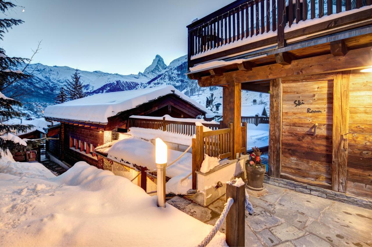 Chalet A La Casa Villa Zermatt Bagian luar foto